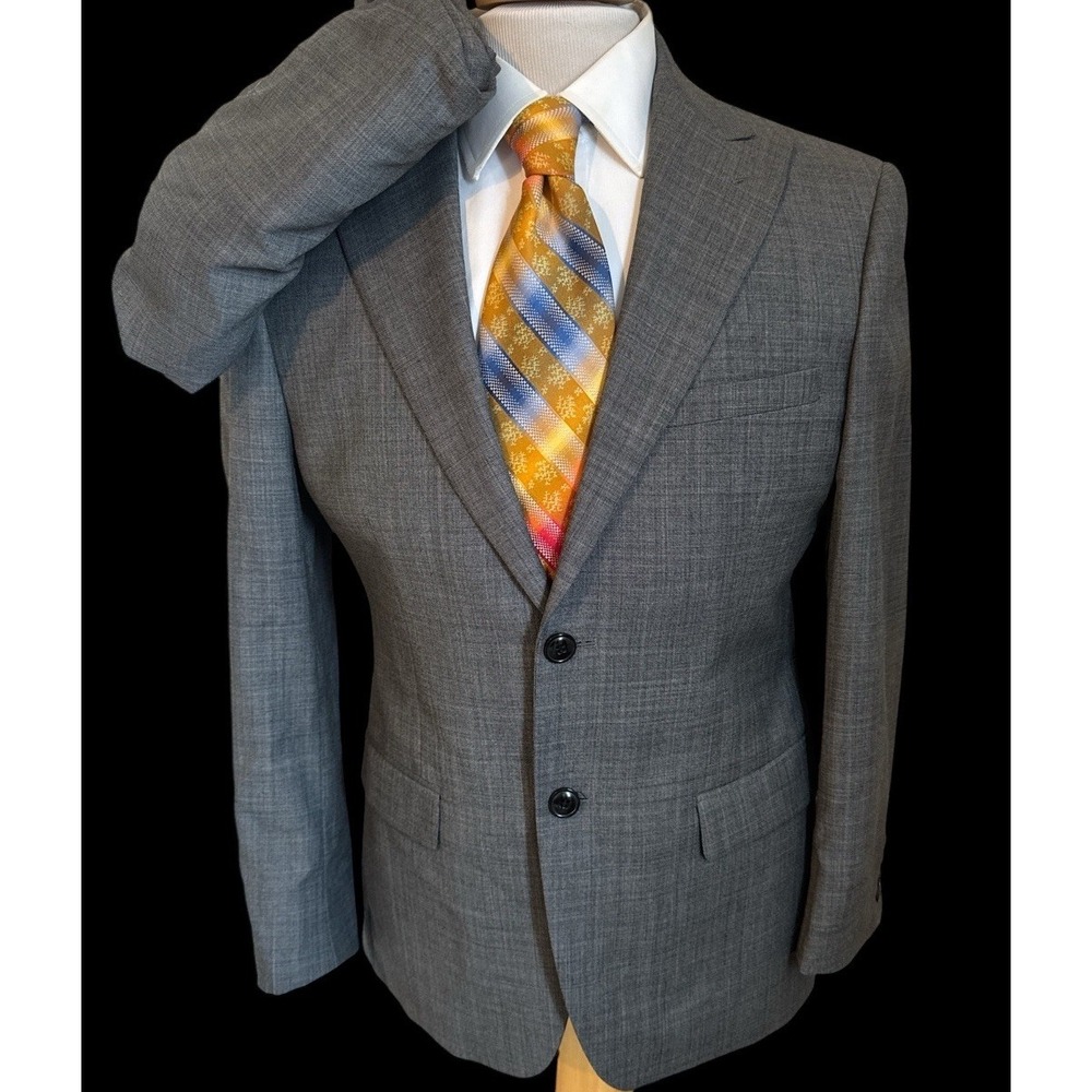 Tallia 2 Pc Suit Mens Jacket 38S Gray Plaid 2 Button Wool Blend Pants 32 x 29